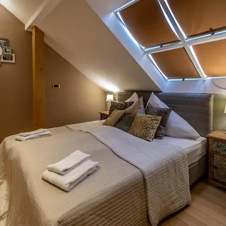 شقة Olives Ruterra Loft With Sauna براغ