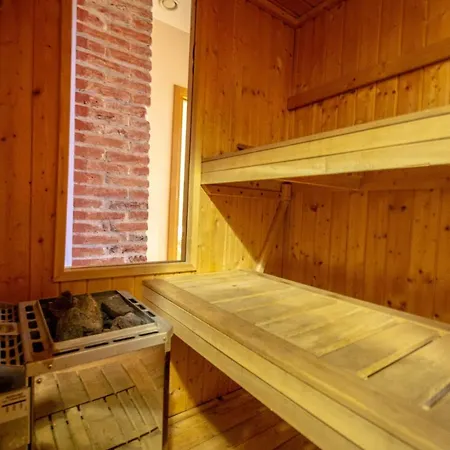 Olives Ruterra Loft With Sauna Lägenhet *